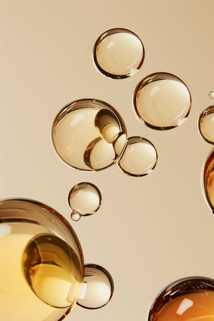 Peptides vs. Retinol: Understanding Both for Your Routine